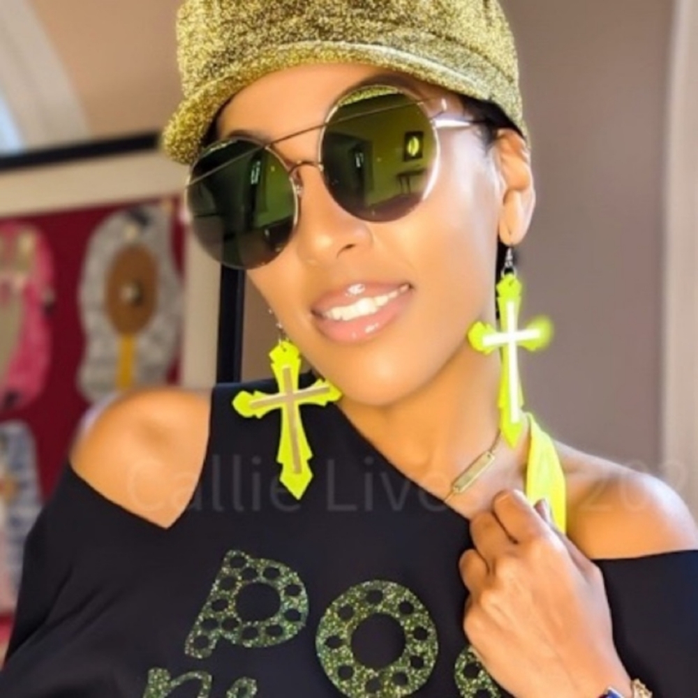New Yellow Mirrored Wooden Christian Cross Earrings - Picture 3 of 3